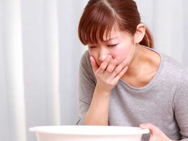 6 tác hại của việc uống thừa nước