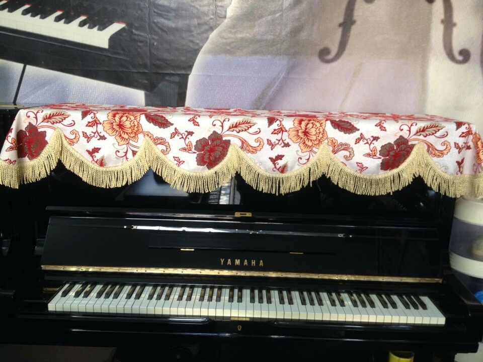 Khăn phủ nóc đàn piano