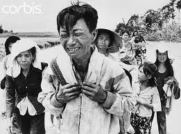Góc nhìn Alan Phan - Tháng 4 Đen Và Đỏ